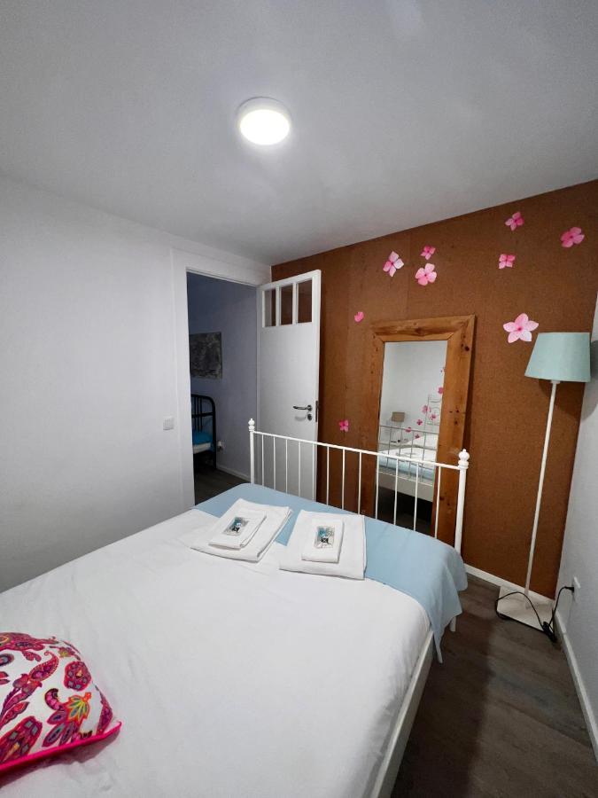 Apartamento 1 Quarto, Com Patio, Em Frente Praia Paco de Arcos Luaran gambar